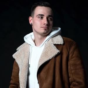 Meet your Posher, Simon